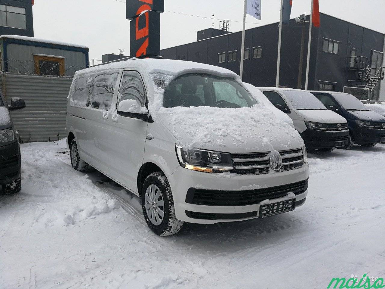 Volkswagen Caravelle 2.0 AMT, 2018, минивэн в Санкт-Петербурге. Фото 2